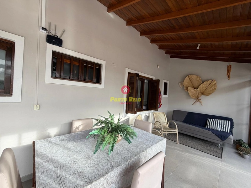 CASA COM PISCINA PRÓXIMA À AV. PRINCIPAL: 17ª foto da galeria de imagens do imóvel