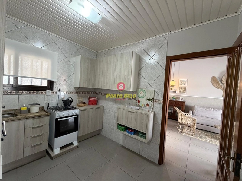 CASA COM PISCINA PRÓXIMA À AV. PRINCIPAL: 14ª foto da galeria de imagens do imóvel