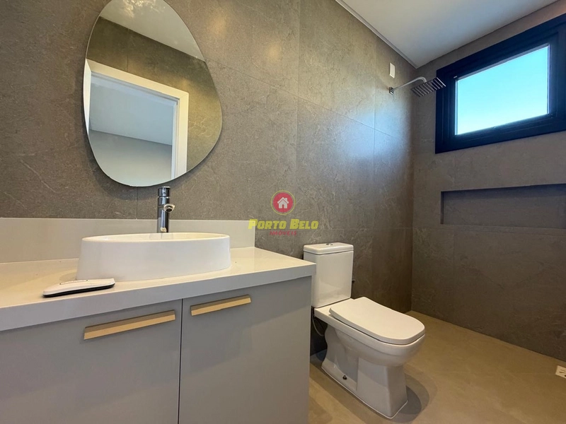 CASA DE ALTO PADRÃO 200M DA PRAIA: 21ª foto da galeria de imagens do imóvel