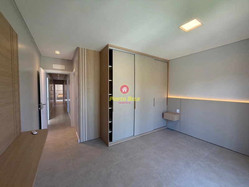 CASA DE ALTO PADRÃO 200M DA PRAIA: 23ª foto da galeria de imagens do imóvel