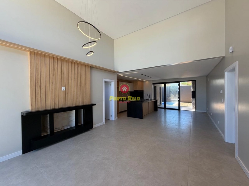 CASA DE ALTO PADRÃO 200M DA PRAIA: 8ª foto da galeria de imagens do imóvel