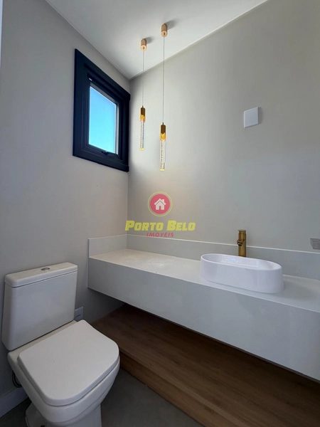 CASA DE ALTO PADRÃO 200M DA PRAIA: 7ª foto da galeria de imagens do imóvel