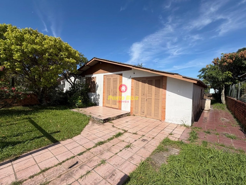 Casa à venda em Atlântida Sul: 2ª foto da galeria de imagens do imóvel