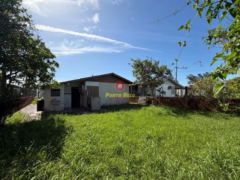 Casa à venda em Atlântida Sul: 3ª foto da galeria de imagens do imóvel