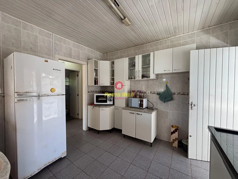 CASA COM PISCINA E FESTEIRO: 15ª foto da galeria de imagens do imóvel