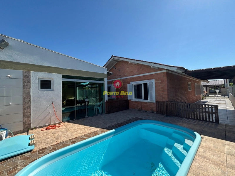 CASA COM PISCINA E FESTEIRO: 16ª foto da galeria de imagens do imóvel