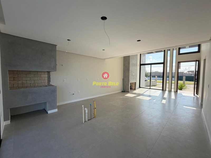 CASA DE ALTO PADRÃO EM AVENIDA: 6ª foto da galeria de imagens do imóvel