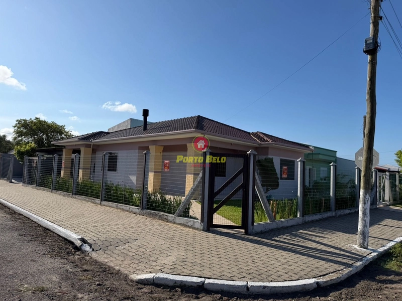 CASA DE ESQUINA PRÓXIMA À PRAIA E CENTRO: 19ª foto da galeria de imagens do imóvel