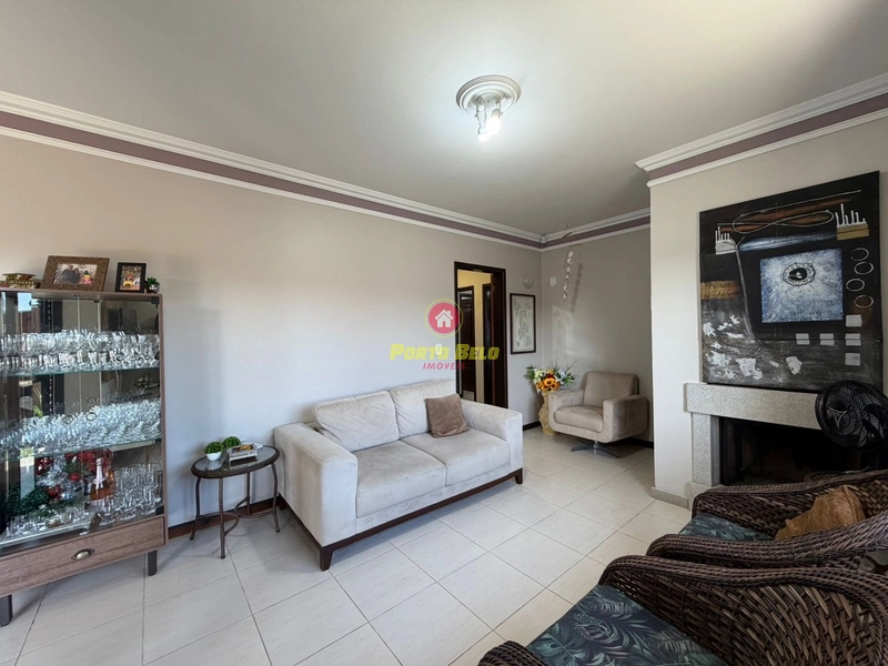 CASA DE ESQUINA PRÓXIMA À PRAIA E CENTRO: 16ª foto da galeria de imagens do imóvel