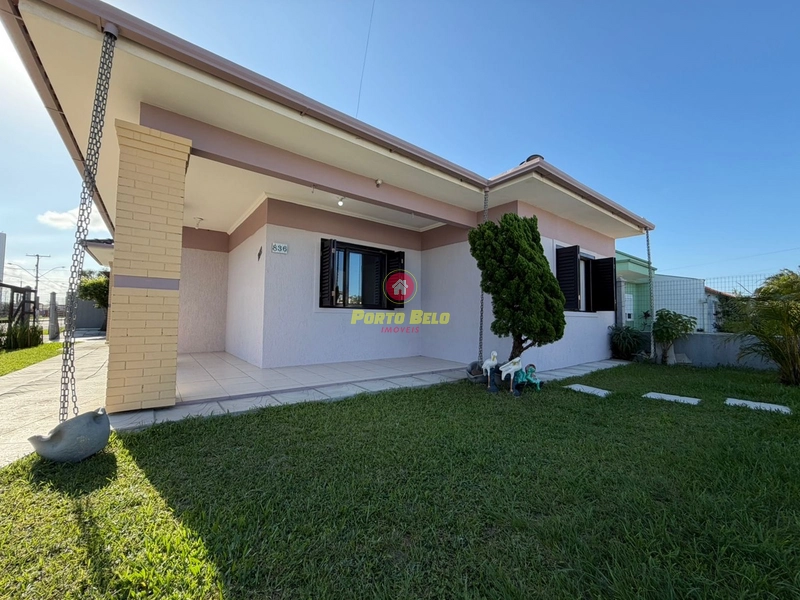 CASA DE ESQUINA PRÓXIMA À PRAIA E CENTRO: 17ª foto da galeria de imagens do imóvel