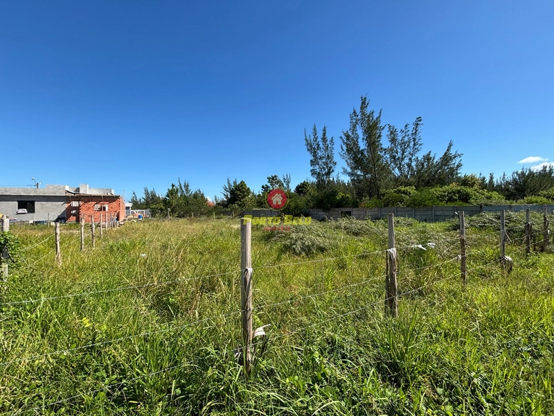 TERRENO AO LADO DO CONDOMÍNIO CYANO: 3ª foto da galeria de imagens do imóvel