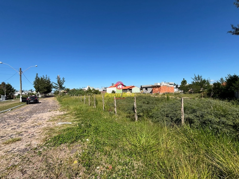 TERRENO AO LADO DO CONDOMÍNIO CYANO: 1ª foto da galeria de imagens do imóvel