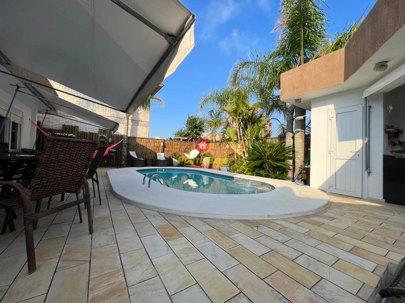 CASA EM LAJE PRÓXIMA AO MAR: 10ª foto da galeria de imagens do imóvel