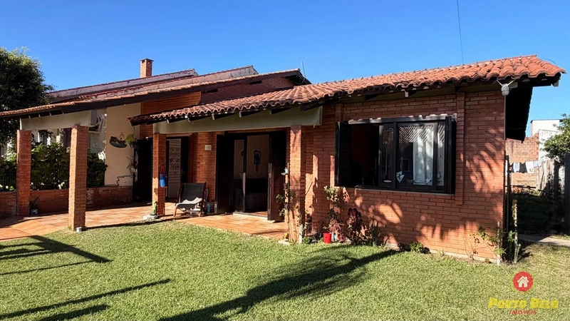CASA EM LAJE PRÓXIMA À BEIRA-MAR