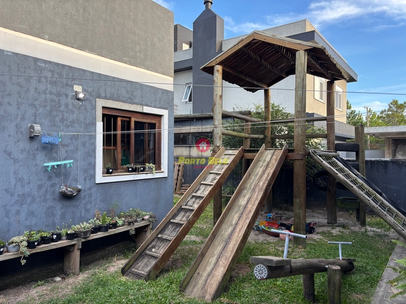 CASA EM LAJE COM PAINÉIS SOLARES: 23ª foto da galeria de imagens do imóvel