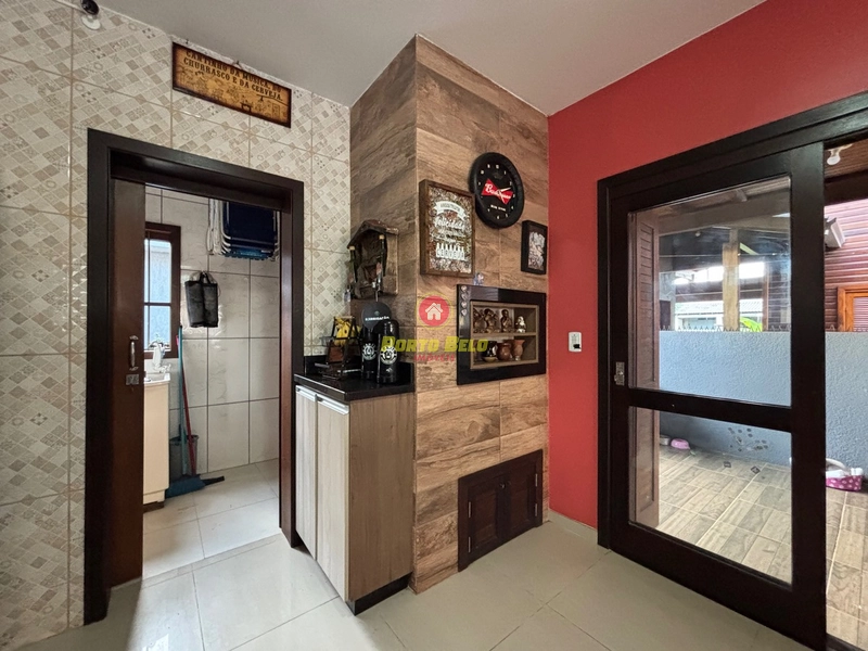 CASA EM LAJE COM PAINÉIS SOLARES: 9ª foto da galeria de imagens do imóvel