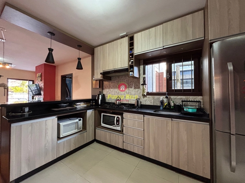 CASA EM LAJE COM PAINÉIS SOLARES: 8ª foto da galeria de imagens do imóvel