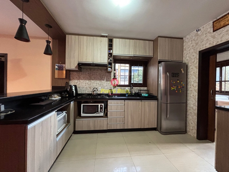 CASA EM LAJE COM PAINÉIS SOLARES: 7ª foto da galeria de imagens do imóvel