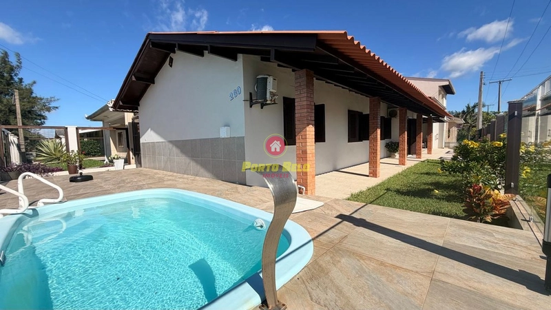 CASA DE ESQUINA 300M DA PRAIA: 1ª foto da galeria de imagens do imóvel