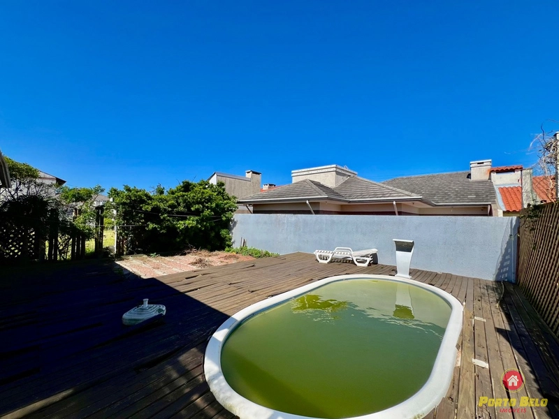CASA APENAS 2 QUADRAS DO MAR: 15ª foto da galeria de imagens do imóvel