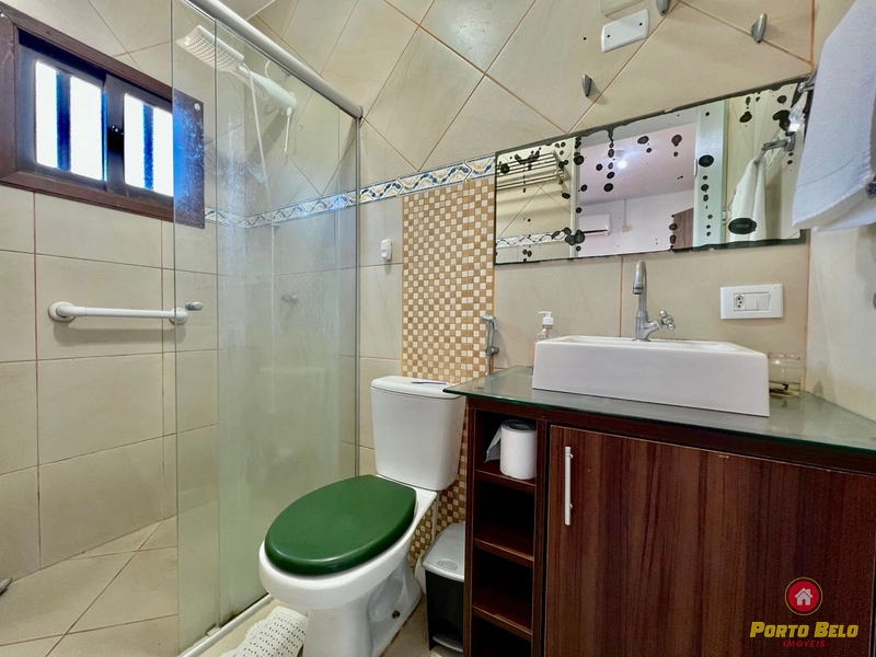CASA APENAS 2 QUADRAS DO MAR: 12ª foto da galeria de imagens do imóvel