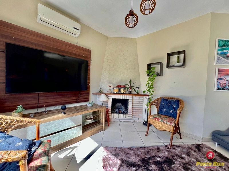 CASA APENAS 2 QUADRAS DO MAR: 14ª foto da galeria de imagens do imóvel