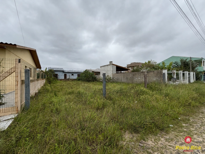 TERRENO PRÓXIMO À PRAIA: 1ª foto da galeria de imagens do imóvel