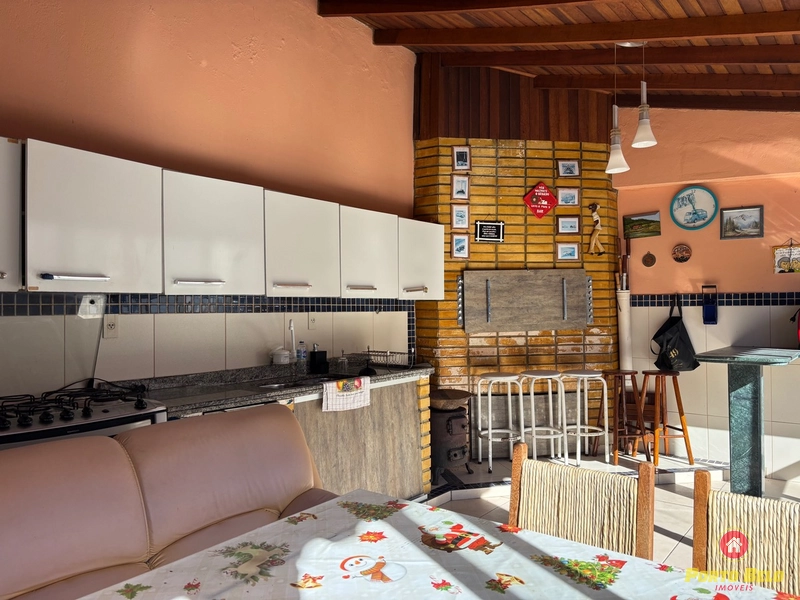 CASA EM LAJE PRÓXIMO À PRAIA: 5ª foto da galeria de imagens do imóvel