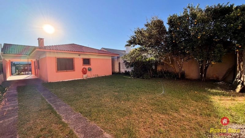CASA COM LAJE EM XANGRILÁ: 3ª foto da galeria de imagens do imóvel