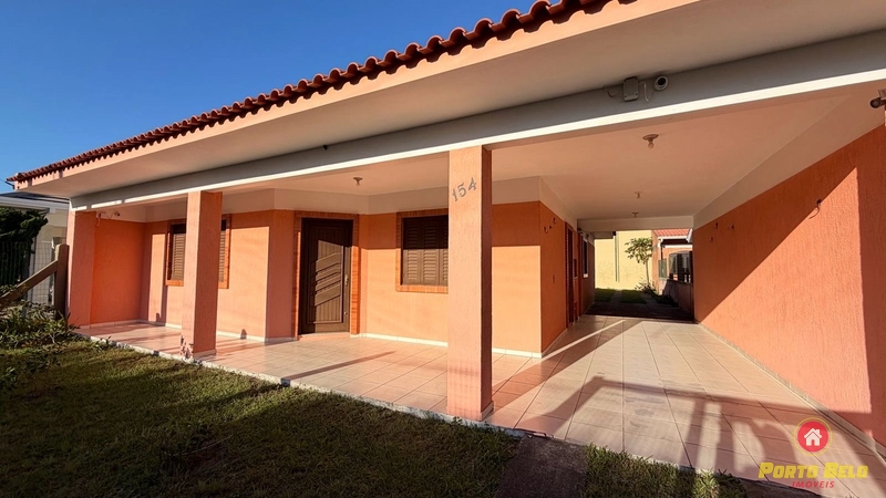 CASA COM LAJE EM XANGRILÁ: 1ª foto da galeria de imagens do imóvel