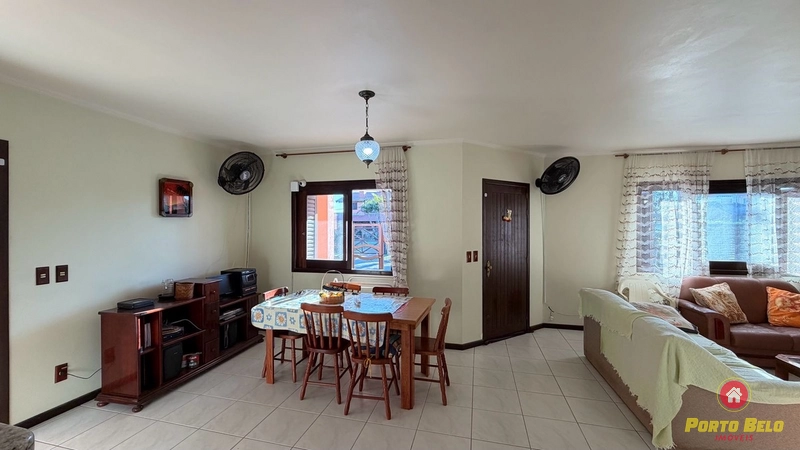CASA COM LAJE EM XANGRILÁ: 11ª foto da galeria de imagens do imóvel