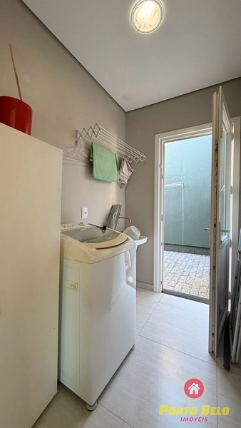 CASA DE ESQUINA PRÓXIMO AO CENTRO: 10ª foto da galeria de imagens do imóvel