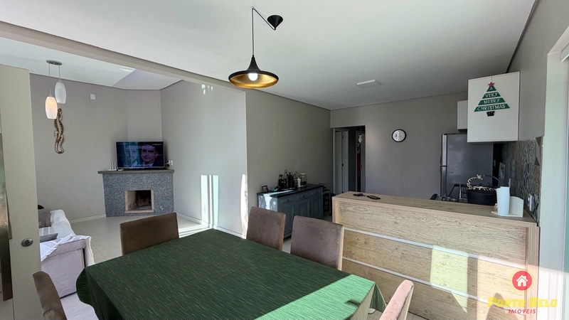 CASA DE ESQUINA PRÓXIMO AO CENTRO: 4ª foto da galeria de imagens do imóvel