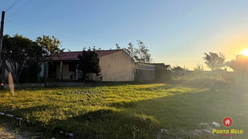 Terreno bem localizado!: 1ª foto da galeria de imagens do imóvel