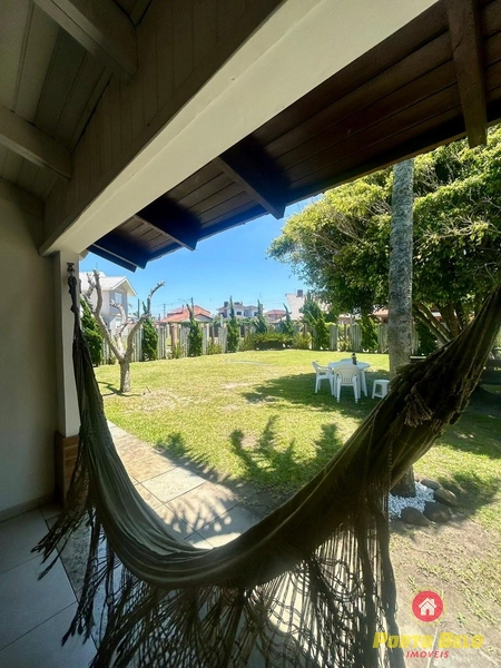CASA DE ESQUINA EM XANGRILÁ: 2ª foto da galeria de imagens do imóvel