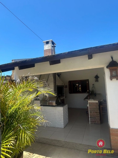 CASA DE ESQUINA EM XANGRILÁ: 10ª foto da galeria de imagens do imóvel