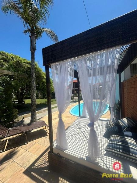 CASA DE ESQUINA EM XANGRILÁ: 5ª foto da galeria de imagens do imóvel