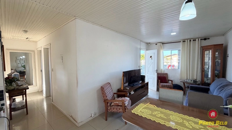 CASA PRÓXIMO À AV. PRINCIPAL: 6ª foto da galeria de imagens do imóvel