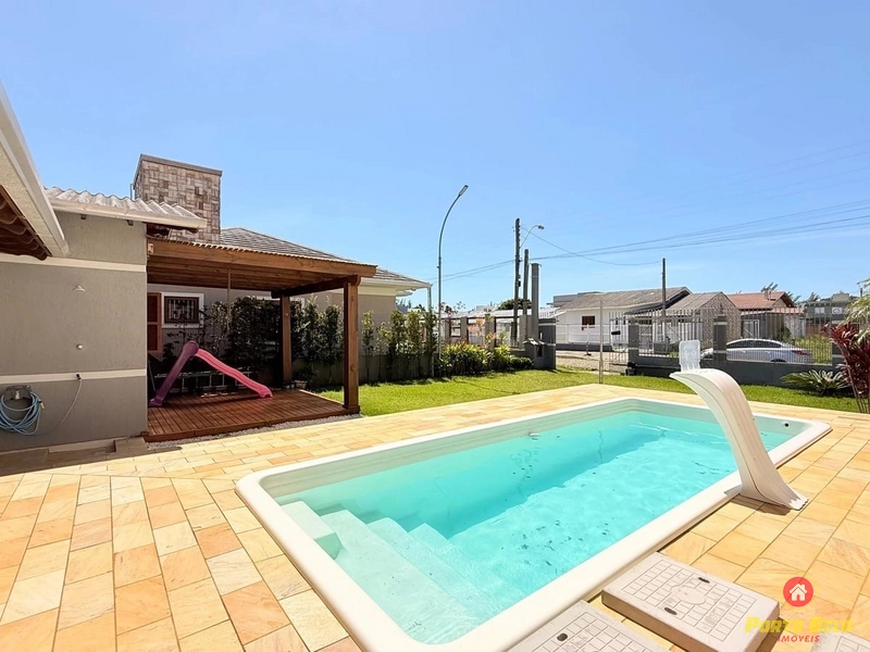 CASA COM PISCINA EM ATLÂNTIDA SUL: 6ª foto da galeria de imagens do imóvel