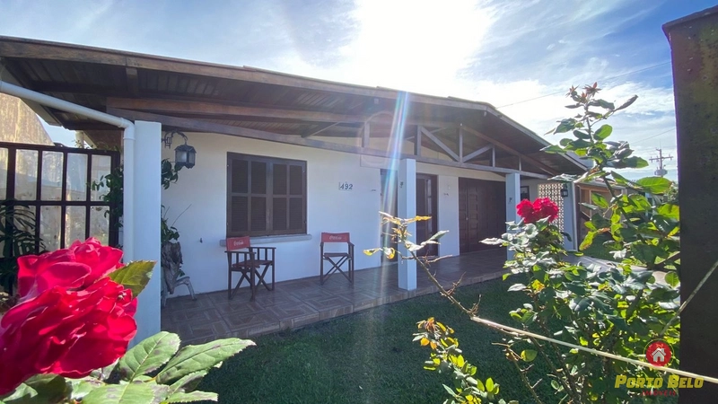 CASA 400M DO MAR EM ATLÂNTIDA SUL: 2ª foto da galeria de imagens do imóvel