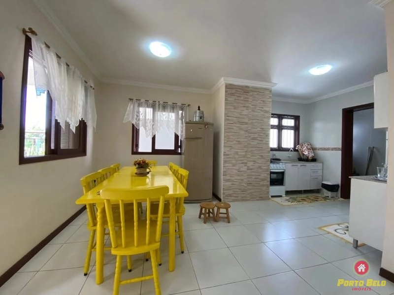 CASA COM LAJE 450M DO MAR: 14ª foto da galeria de imagens do imóvel