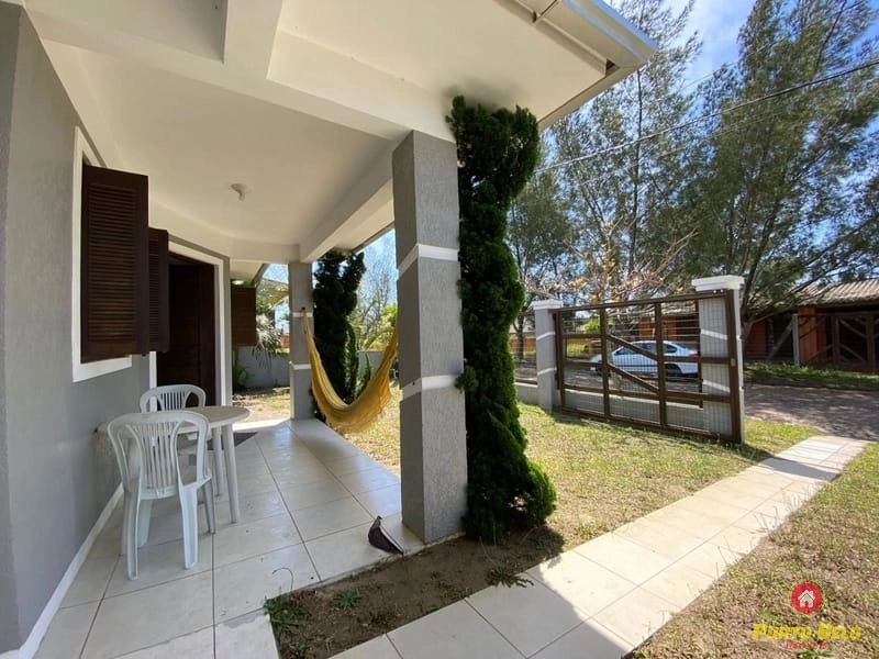 CASA COM LAJE 450M DO MAR: 2ª foto da galeria de imagens do imóvel