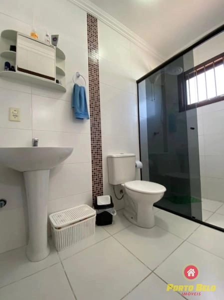 CASA COM LAJE 450M DO MAR: 25ª foto da galeria de imagens do imóvel