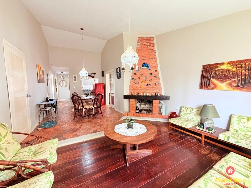 CASA EM LAJE 50M DO MAR: 13ª foto da galeria de imagens do imóvel