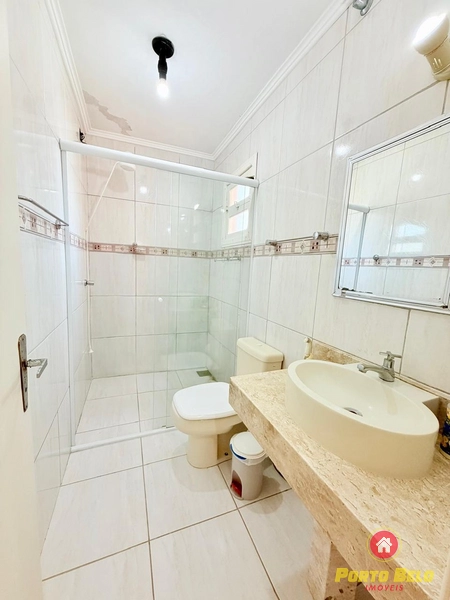 CASA EM LAJE 50M DO MAR: 10ª foto da galeria de imagens do imóvel