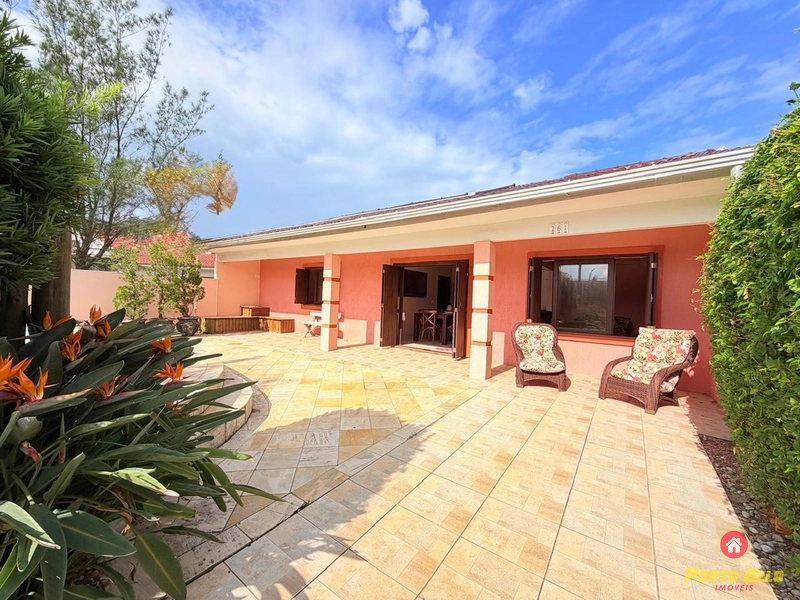 CASA EM LAJE 50M DO MAR: 5ª foto da galeria de imagens do imóvel