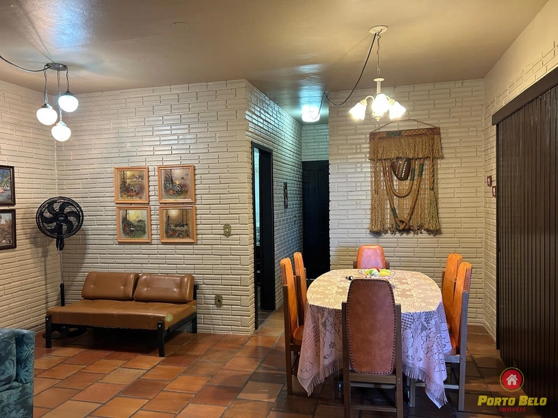 CASA EM LAJE 50M DO MAR: 4ª foto da galeria de imagens do imóvel