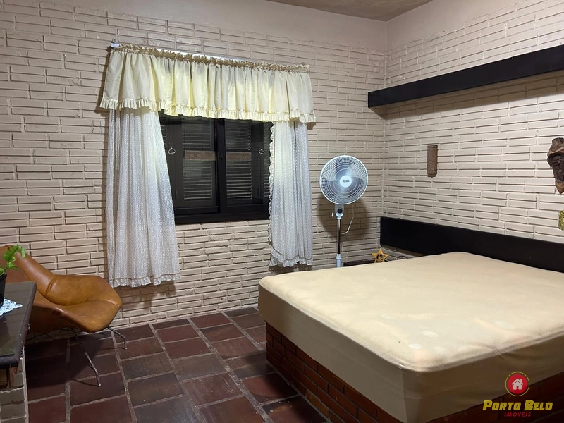 CASA EM LAJE 50M DO MAR: 10ª foto da galeria de imagens do imóvel