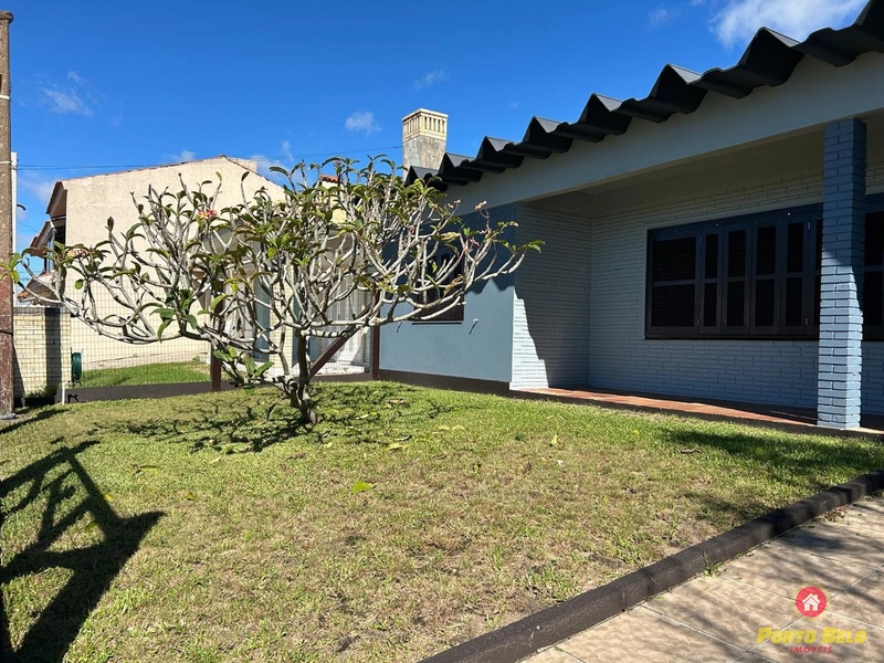 CASA EM LAJE 50M DO MAR: 1ª foto da galeria de imagens do imóvel
