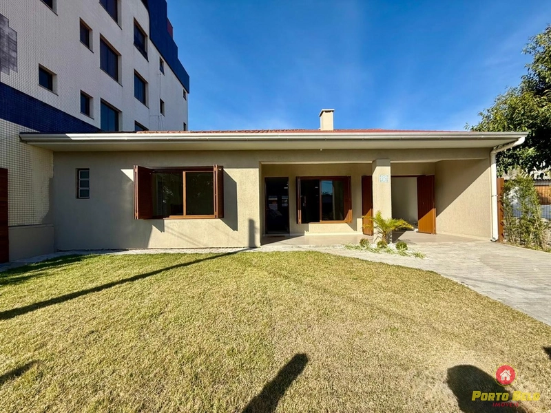 CASA EM AVENIDA EM XAGRILÁ: 3ª foto da galeria de imagens do imóvel